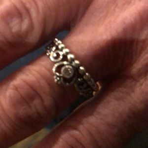 Ring pandora ring size 8 princess cut. In good conditions